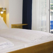 Hotel Garni Ogris Am See, Velden am Woerthersee — photo 2