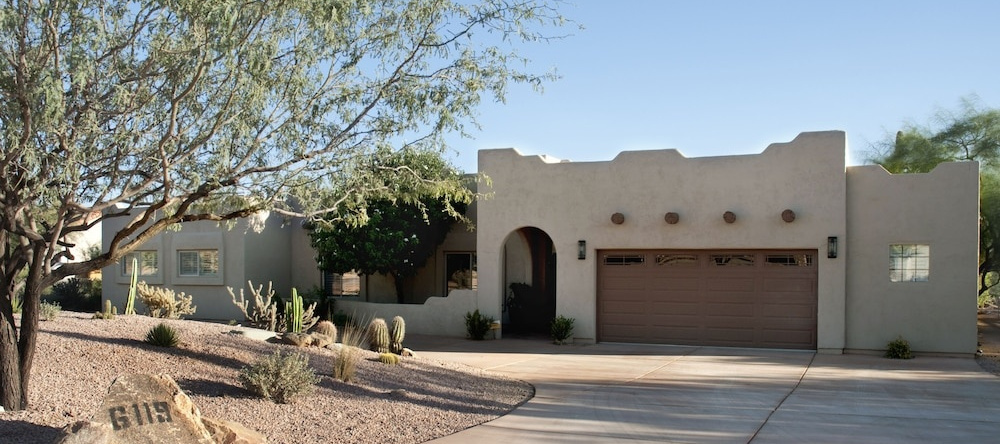 Casa Saguaro 4 Bedroom Home by RedAwning, 凯夫克里克 — 照片 1