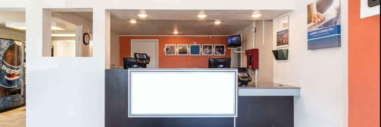 Travelodge By Wyndham Lansing, Уэверли — фото 1