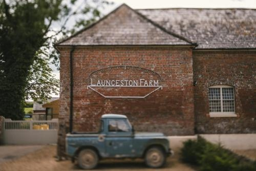 Launceston Farm, Таррант Лонсестон — фото 1