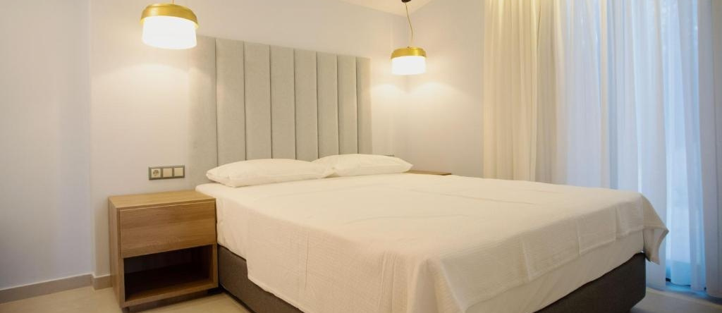 8 Boutique Suites, Неа Моуданья — фото 1