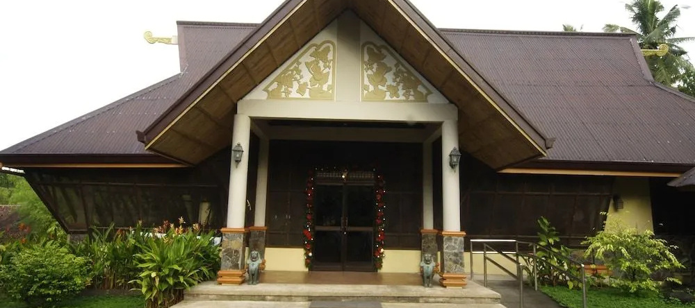 Casa Basilisa Hotel & Resort, Гинобатан — фото 1