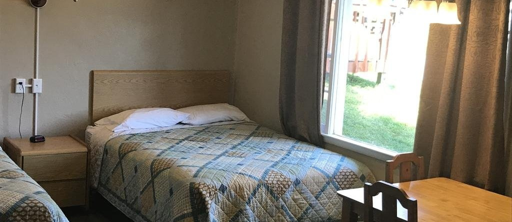 Hill View Motel and Cottages, Diamond Point — photo 1
