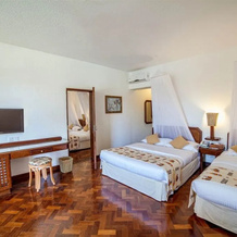 Amani Tiwi Beach Resort, Tiwi — photo 4