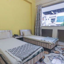 Spot on 49319 Hotel Welcome, 旧马哈巴莱什瓦尔 — 照片 2