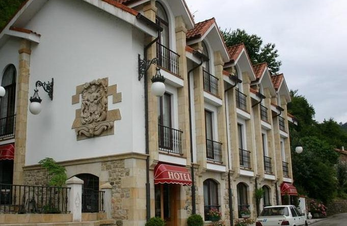 Hotel De Borleña, Борлена — фото 1