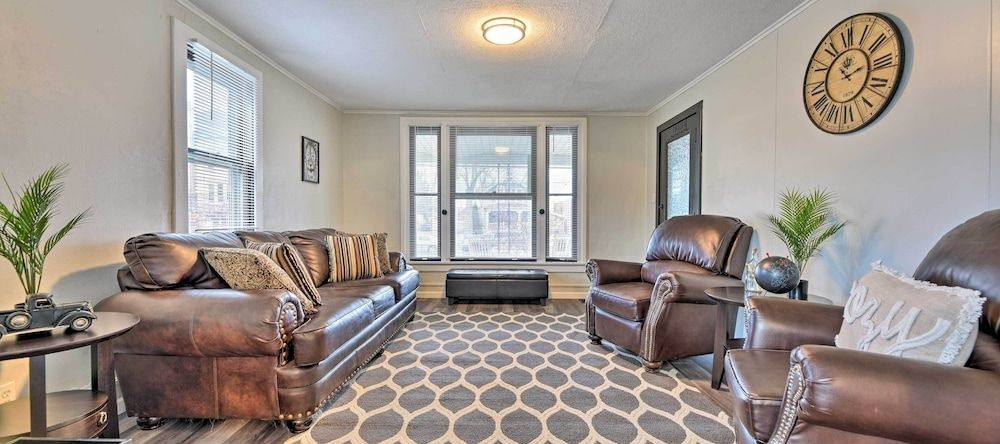 Tonawanda Apartment Steps to Niagara River!, 托纳旺达 — 照片 1