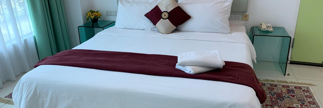 Santorini Hotel, Мири — фото 1