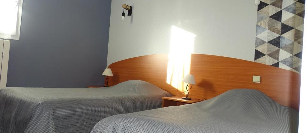 Hotel Des Trois Marchands, 布雷叙尔 — 照片 1