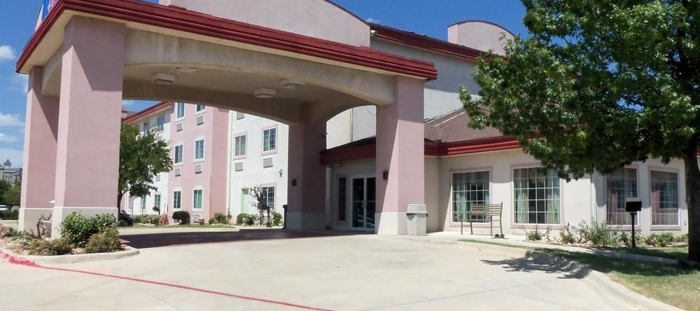 Days Inn Decatur TX, Decatur — photo 1
