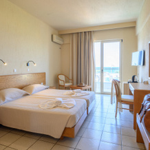 Malia Bay Beach Hotel & Bungalows, 马利亚 — 照片 4