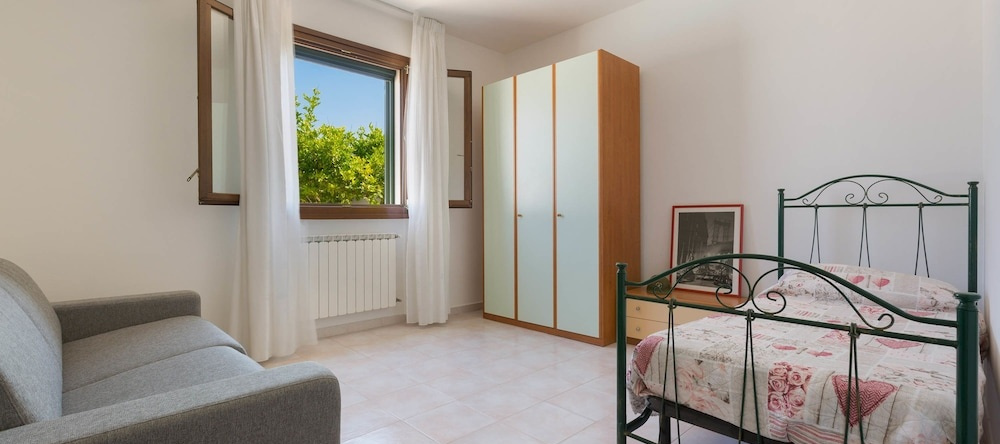 Villa Chiaraluna, Novoli — photo 1