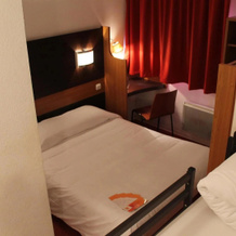 Hotel F1 Reims Tinqueux, 坦克 — 照片 2