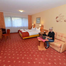 Hotel Die Kleine Blume, Эрфвайлер — фото 3