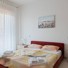 Modern and new apartment in Brianza, 维梅尔卡泰 — 照片 3