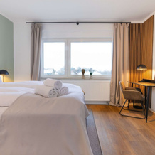 Spacious 3-rooms apartment in the center, 伦格里希 — 照片 3