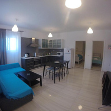 Kanellos luxury apartments, 帕莱罗斯 — 照片 2