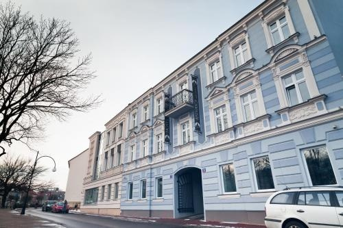 Pod Ratuszem, Велюнь — фото 1