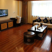 Xiangqu Garden Hotel, 山南 — 照片 3