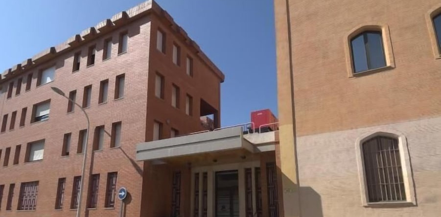 Albergue María Rosa Molas, 托尔托萨 — 照片 1