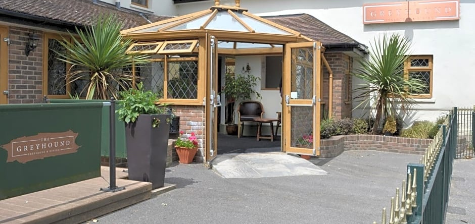 The Greyhound - Winterborne Kingston, 温特伯恩金斯顿 — 照片 1
