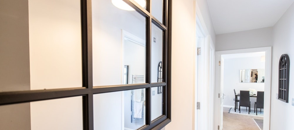 Velvet 2-Bedroom Apartment, Brewery Road, Hoddesdon, Ходдесдон — фото 1
