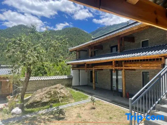 Wangjia Courtyard, Шангри-Ла — фото 1