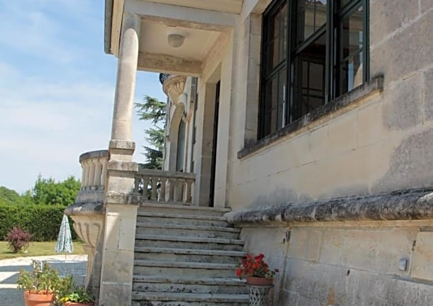 Villa Claude, 科尼亚克 — 照片 1