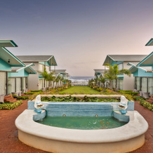 Tan N Sand - Beach Resort Goa, Ашвем — фото 5