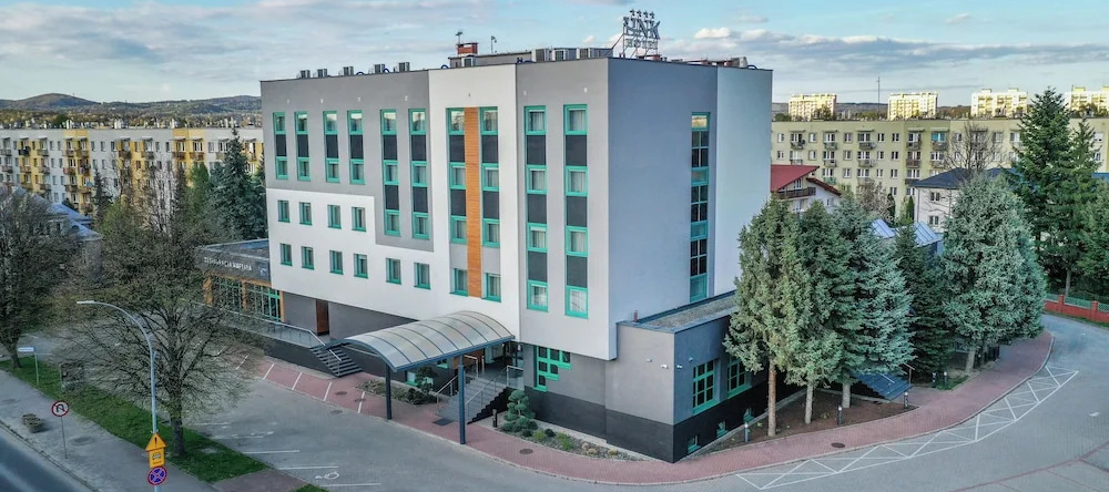 Hotel Nafta Krosno, Кросно — фото 1
