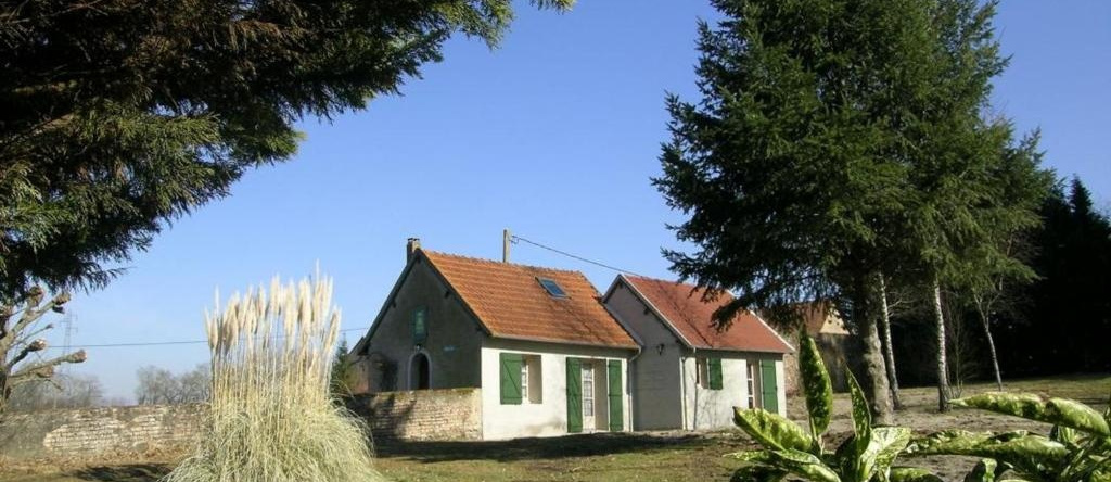 Gîte Dompierre-sur-Besbre, 3 pièces, 4 personnes - FR-1-489-174, 东皮埃尔（贝斯布尔河畔） — 照片 1