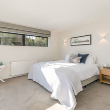 Clutha Place - Sleeps 8 - Lake Views - Balcony, Wanaka — photo 4