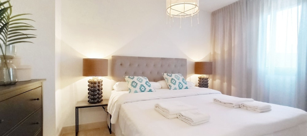 Quartiers Marbella Apartments, Бенахавис — фото 1