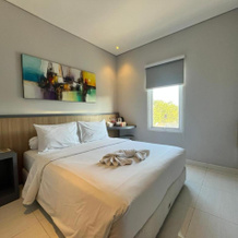Front One Hotel Gresik, 格雷西克 — 照片 4