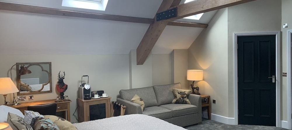 The Wheatsheaf Hotel Sandbach, Sandbach — photo 1