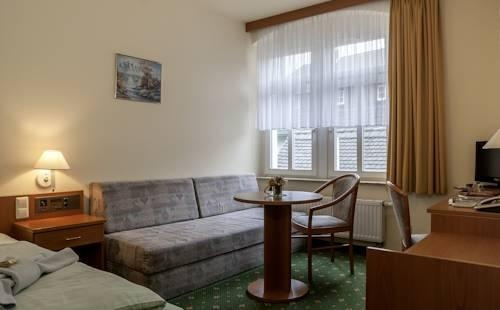 Land-gut-Hotel Cafe Meier, Oybin — photo 1