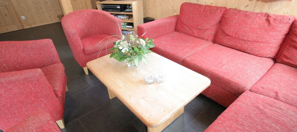 Modern Chalet in Hohentauern Near Ski Lift, 高地陶恩 — 照片 1
