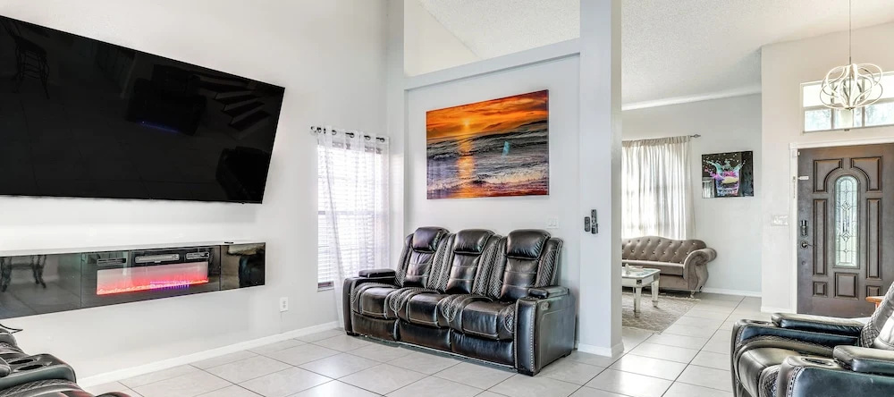 3 Mi to Marina: Riverview Family Home w/ Lanai!, 里弗维尤 — 照片 1