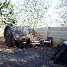 Oak Lodge Retreat - Glamping 9, Brome — photo 4