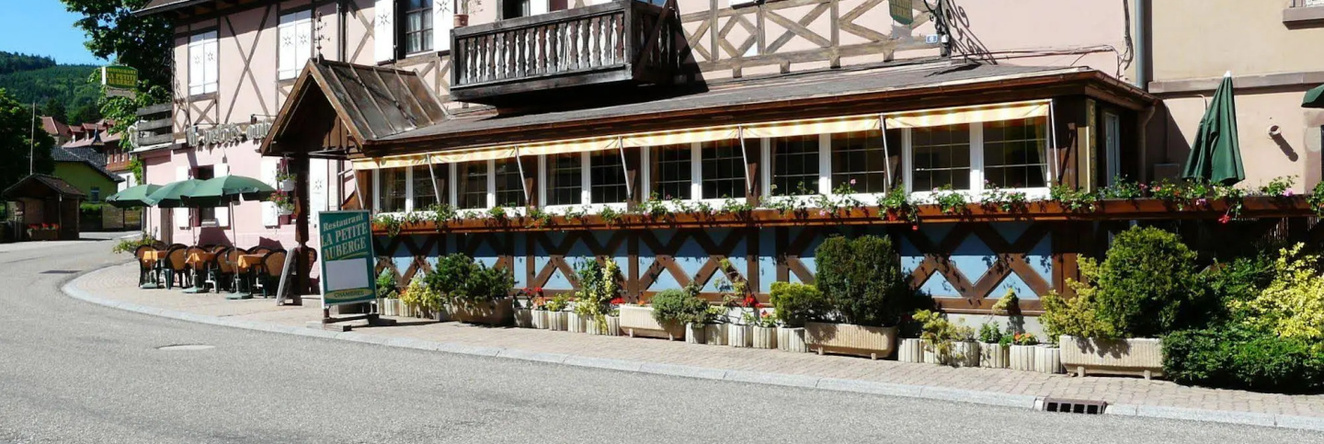 Hôtel La Petite Auberge, 莱乌 — 照片 1