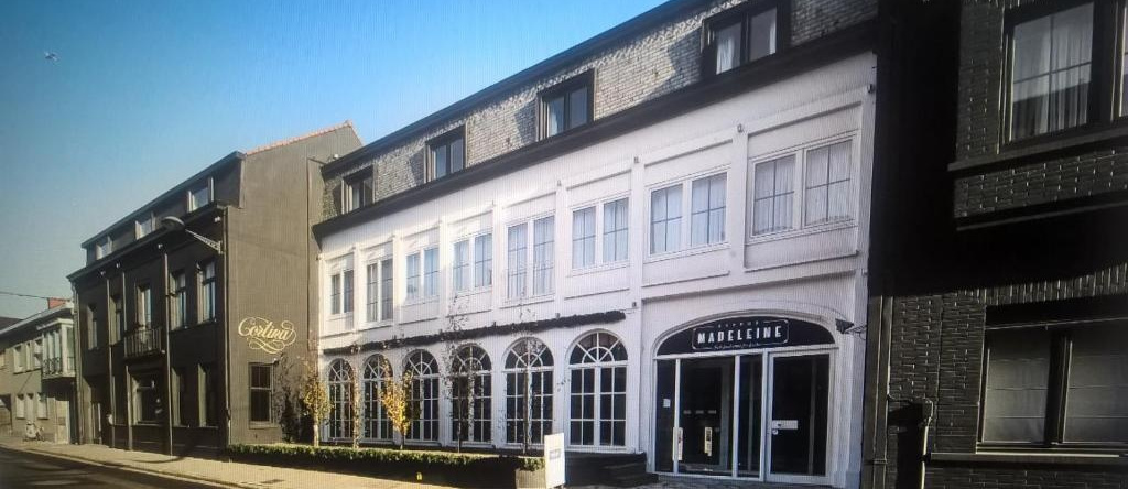 Cortina Hotel, Wevelgem — photo 1