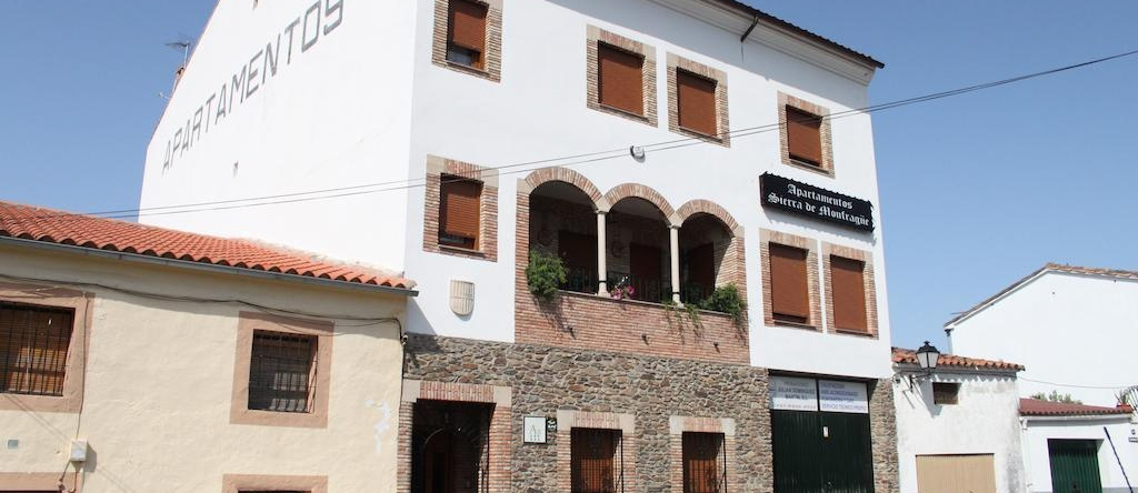 Apartamentos Sierra De Monfrague, Torrejon El Rubio — photo 1