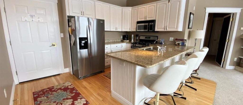 Pier Harbor #1, Condo at Saint Ignace, St Ignace — photo 1