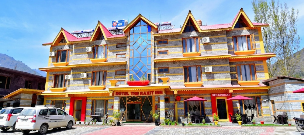 Oyo 36558 Hotel Raxit Inn, 纳瓜延 — 照片 1
