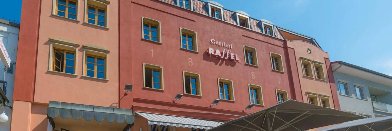 Hotel Restaurant Bistro Raffel, Йеннерсдорф — фото 1