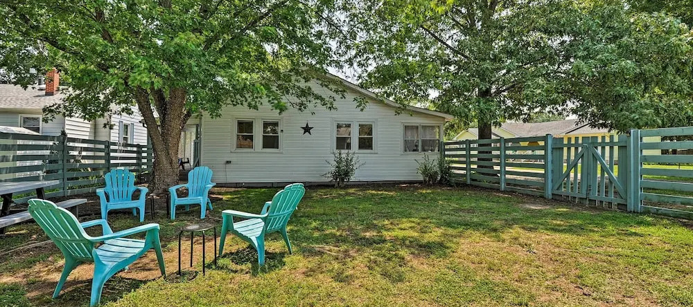 'the Blue Crab Cottage' - 3 Blocks From The Beach!, Colonial Beach — photo 1