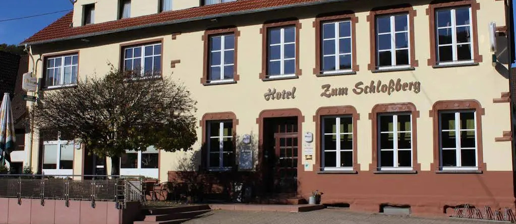 Zum Schlossberg, 瓦德尔恩 — 照片 1