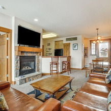 Ski-in/ski-out Granby Ranch Condo w/ Pool Access, 格兰比 — 照片 3