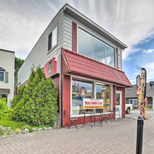 Walkable St Ignace Condo w/ Lake Huron Views, 圣伊格纳斯 — 照片 4