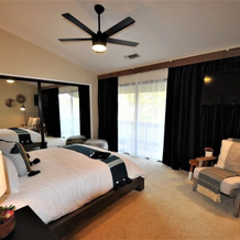 Gnome and Creek Condo - Two Master Suites for a Perfect Couples Yosemite Getaway by Yosemite Region Resorts, 派恩山湖 — 照片 5